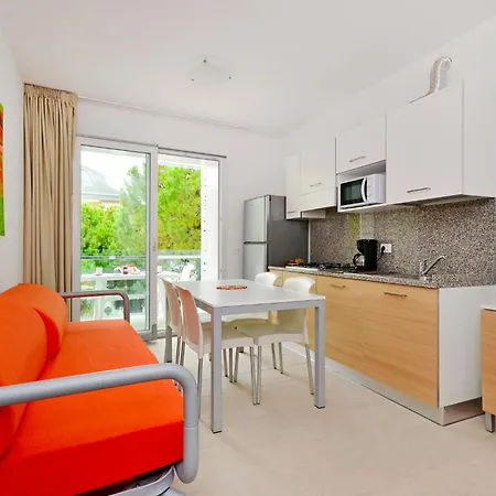 Apartment Fiore-10 By Interhome